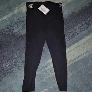 NWT ZYIA Black Banded Rendezvous 7/8 Legging 24"